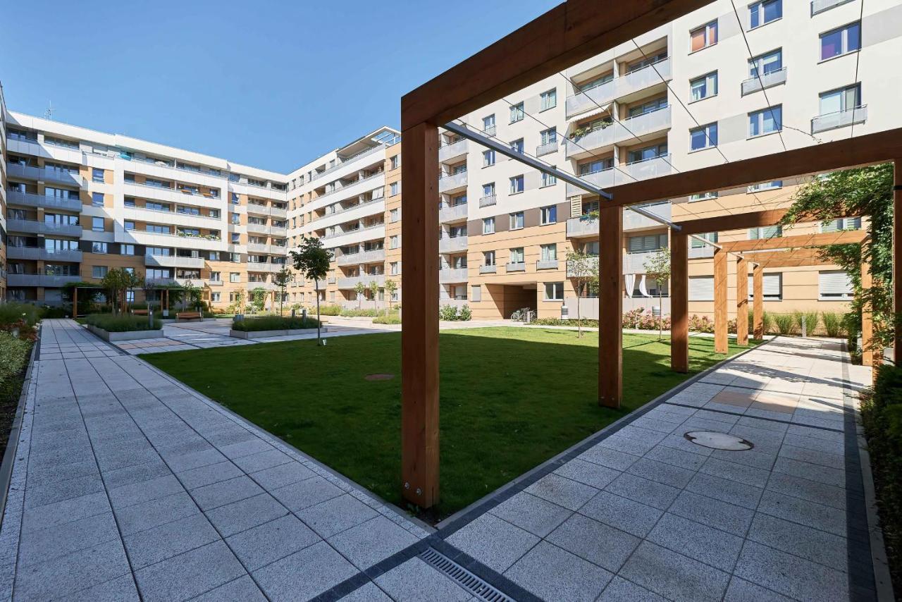 Exclusive Apartments Teczowa With Underground Parking By Noclegi Renters Wrocław Exteriör bild