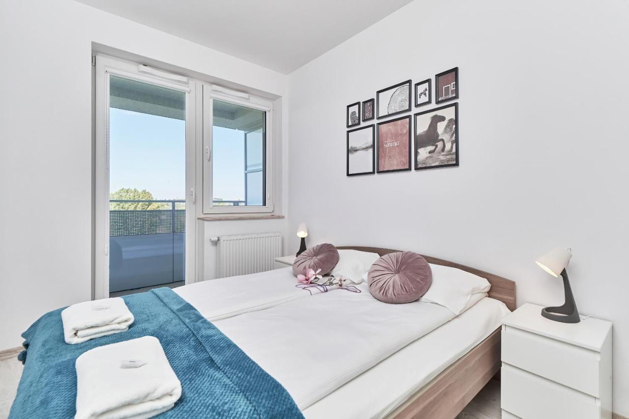 Exclusive Apartments Teczowa With Underground Parking By Noclegi Renters Wrocław Exteriör bild