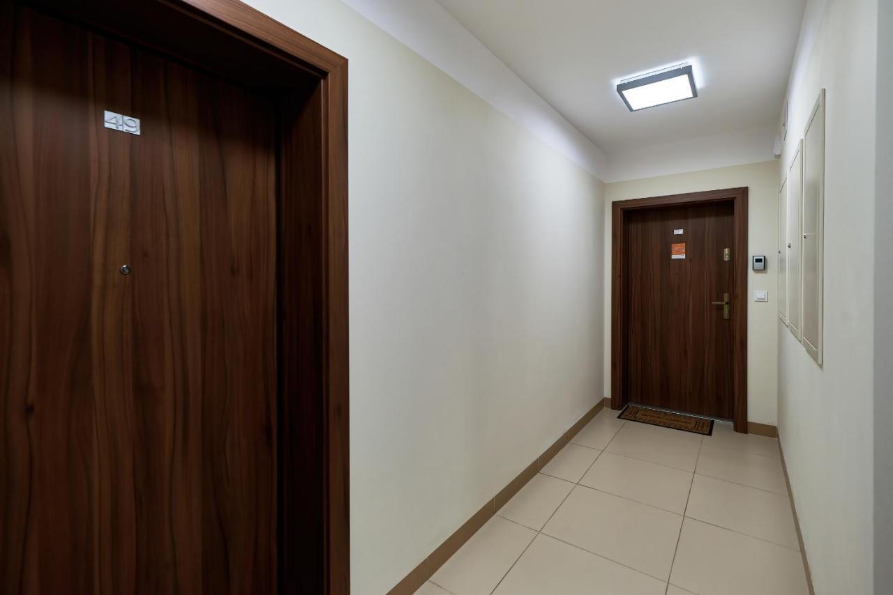 Exclusive Apartments Teczowa With Underground Parking By Noclegi Renters Wrocław Exteriör bild