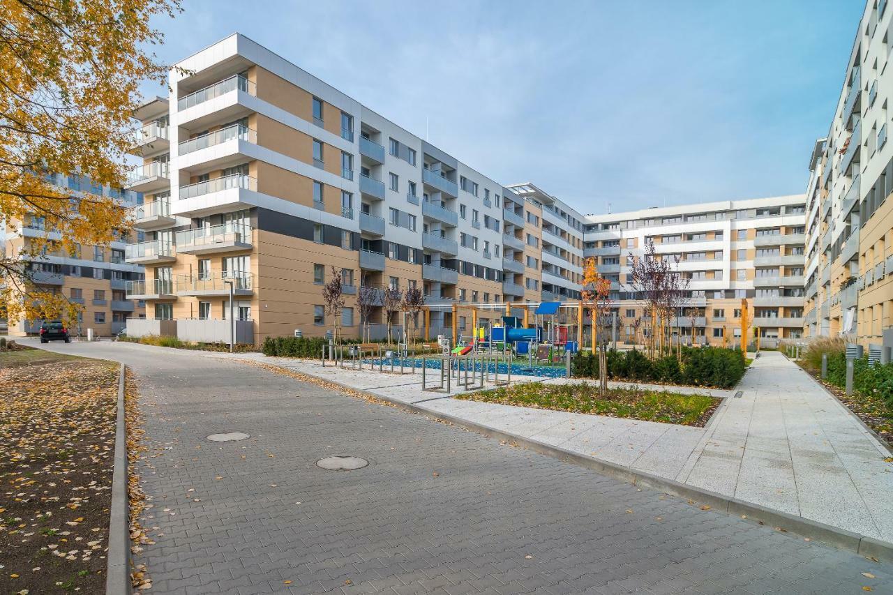 Exclusive Apartments Teczowa With Underground Parking By Noclegi Renters Wrocław Exteriör bild