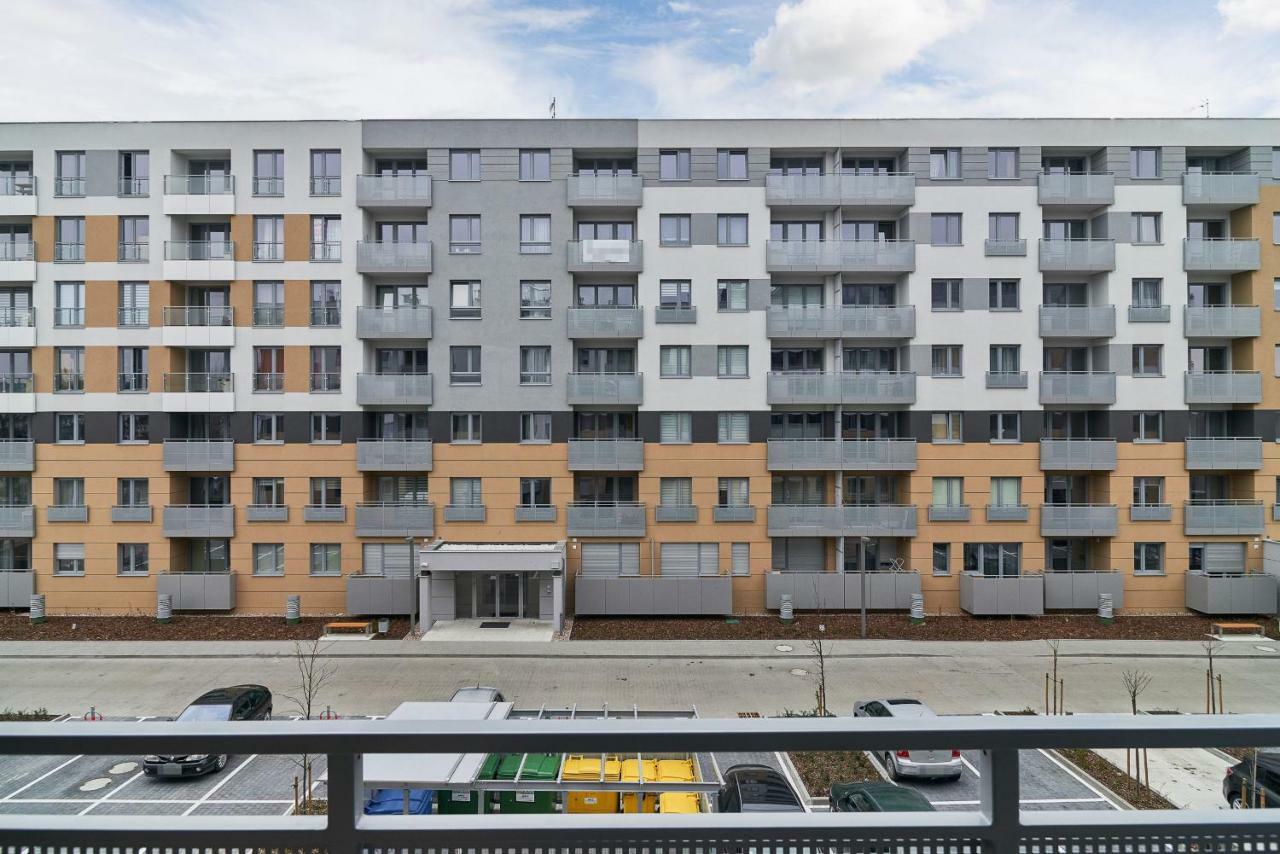 Exclusive Apartments Teczowa With Underground Parking By Noclegi Renters Wrocław Exteriör bild