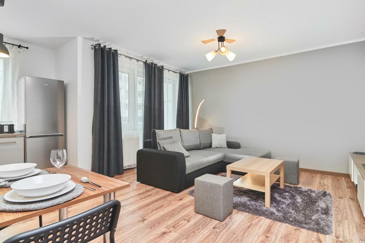 Exclusive Apartments Teczowa With Underground Parking By Noclegi Renters Wrocław Exteriör bild