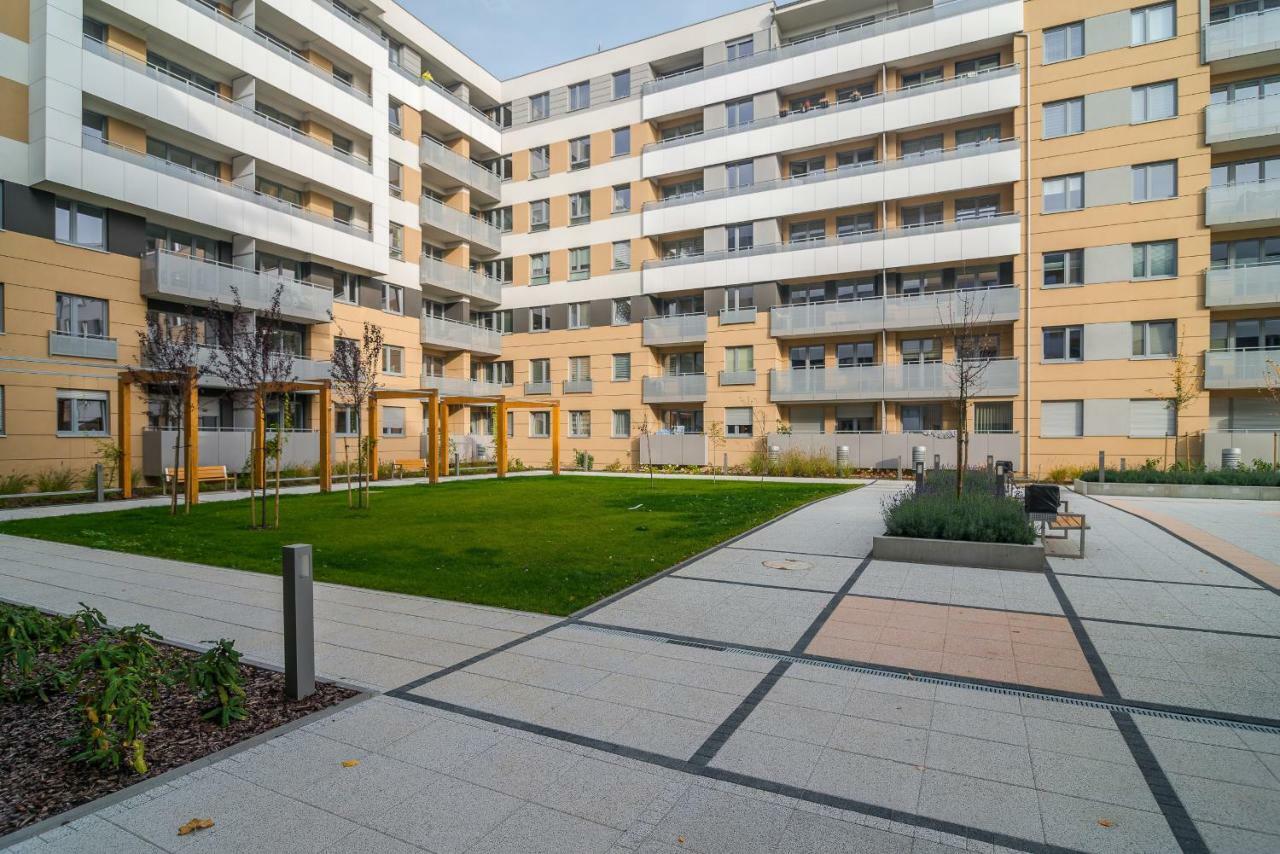 Exclusive Apartments Teczowa With Underground Parking By Noclegi Renters Wrocław Exteriör bild