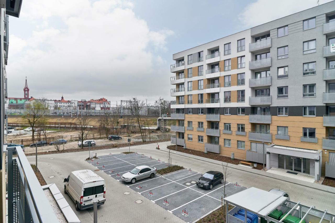 Exclusive Apartments Teczowa With Underground Parking By Noclegi Renters Wrocław Exteriör bild